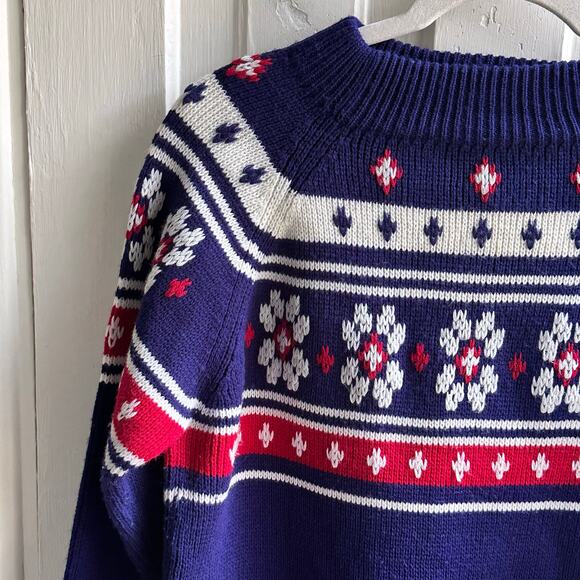 Vintage 70s Fair Isle Nordic Mock Neck Snowflake Sweater - Picture 4 of 7